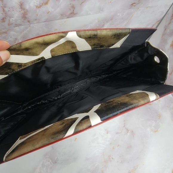 PRIMA Shell Lexi Giraffe Animal Print - Picture 9 of 10